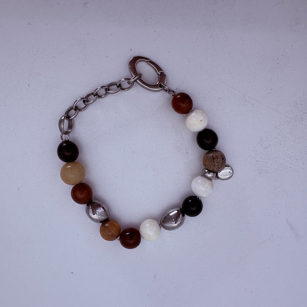 Fossil Adjustable Beaded Bracelet Silver Tone Earth Tone Stone Charm‎ Bracelet
